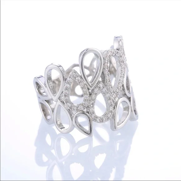 New Women’s 925 Stamped Water Drop Diamond Ring - Picture 5 of 6